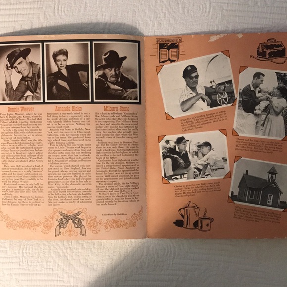 Vintage Antique Gunsmoke TV Western Memorabilia Set Comic Book Signed Photo - Picture 3 of 7